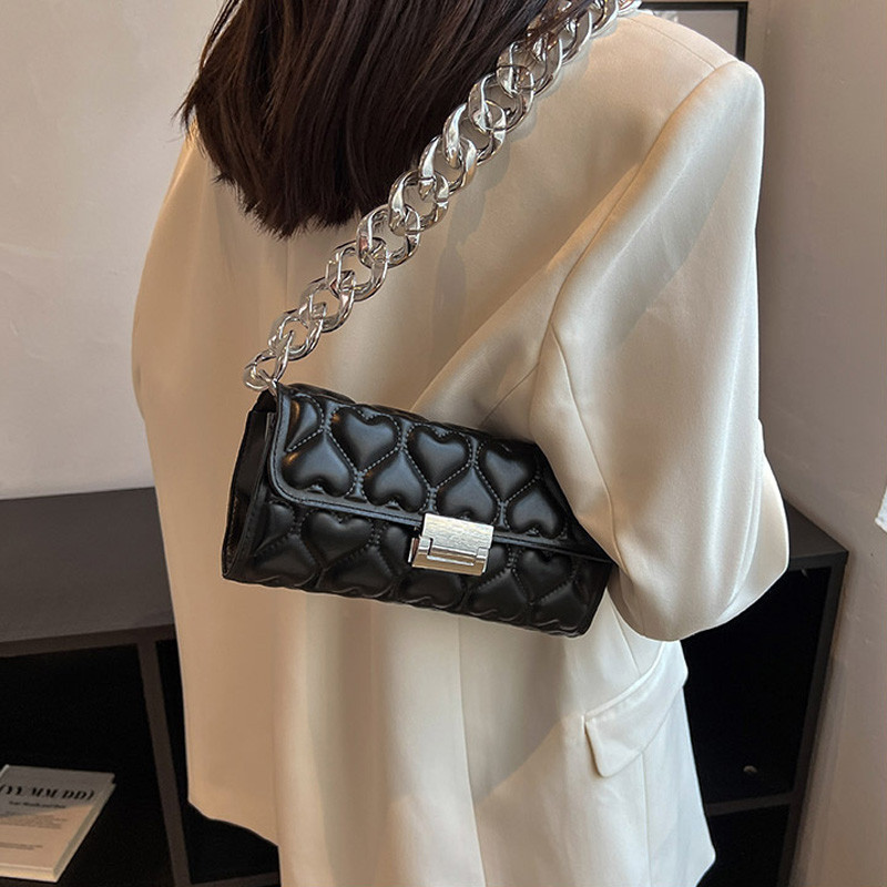 Geantă de umăr cu lanț gros din acrilic de modă Genți de mână cu model de inimă de dragoste Genți de designer pentru subrat pentru femei, trapană mică