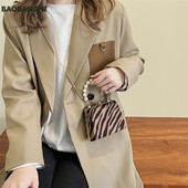 Uus Leopardi prindiga väike karbi pakett pärlkäepidemega kast käekott mini õlakott Women Messenger kott tide pakett