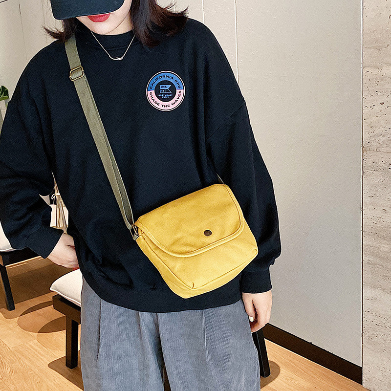 2022 New Arrive Messenger Bags Lihtsad meestele ja naistele Kirjanduslikud vabaaja Jokeri õlakotid Ostukotid