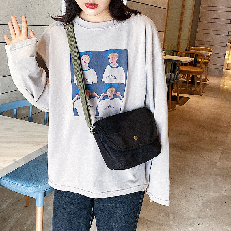 2022 New Arrive Messenger Bags Lihtsad meestele ja naistele Kirjanduslikud vabaaja Jokeri õlakotid Ostukotid