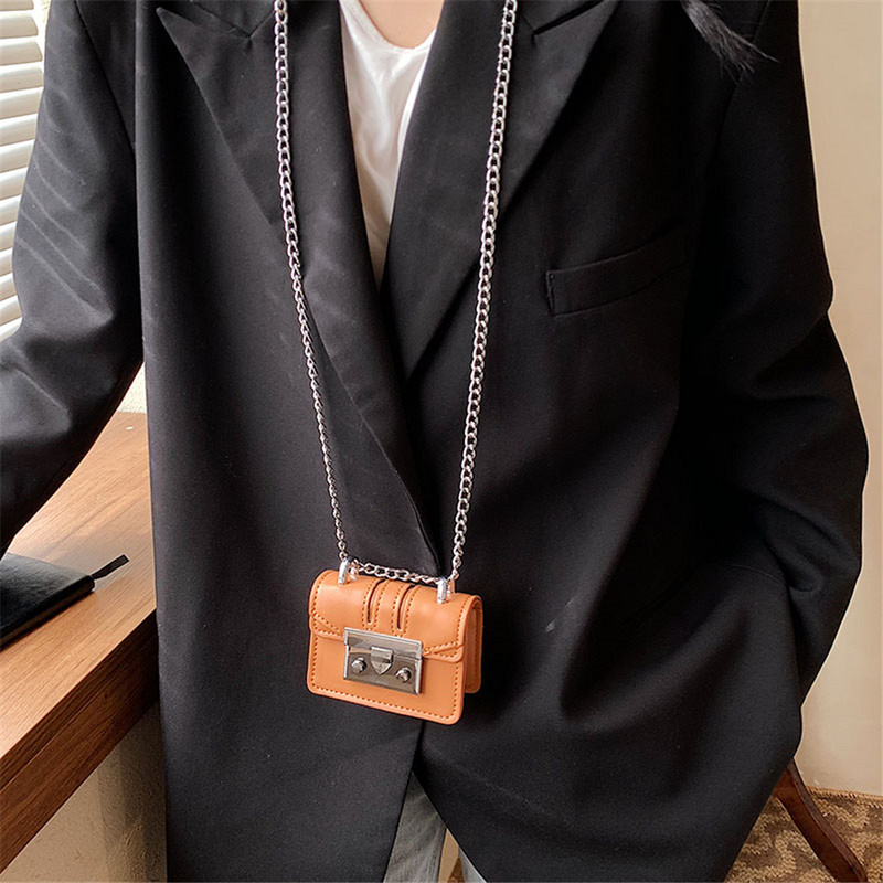 Super mini naiste kandilised kotid, rahakotid ja käekotid Luksuslikud huulepulgakarbid PU-nahast õlakotid naistele 2022. aasta trendid