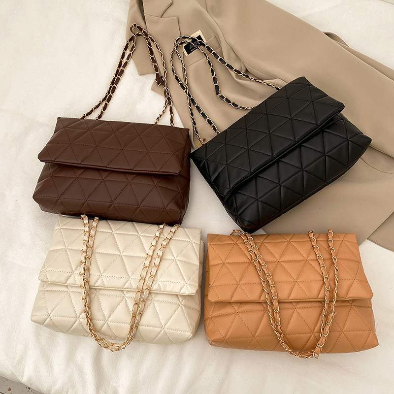 Trendikas ruuduline naiste õlakott Moekett Crossbody kotid Brand Designer käekotid ja rahakotid Väikesed klapiga käepidemega kotid