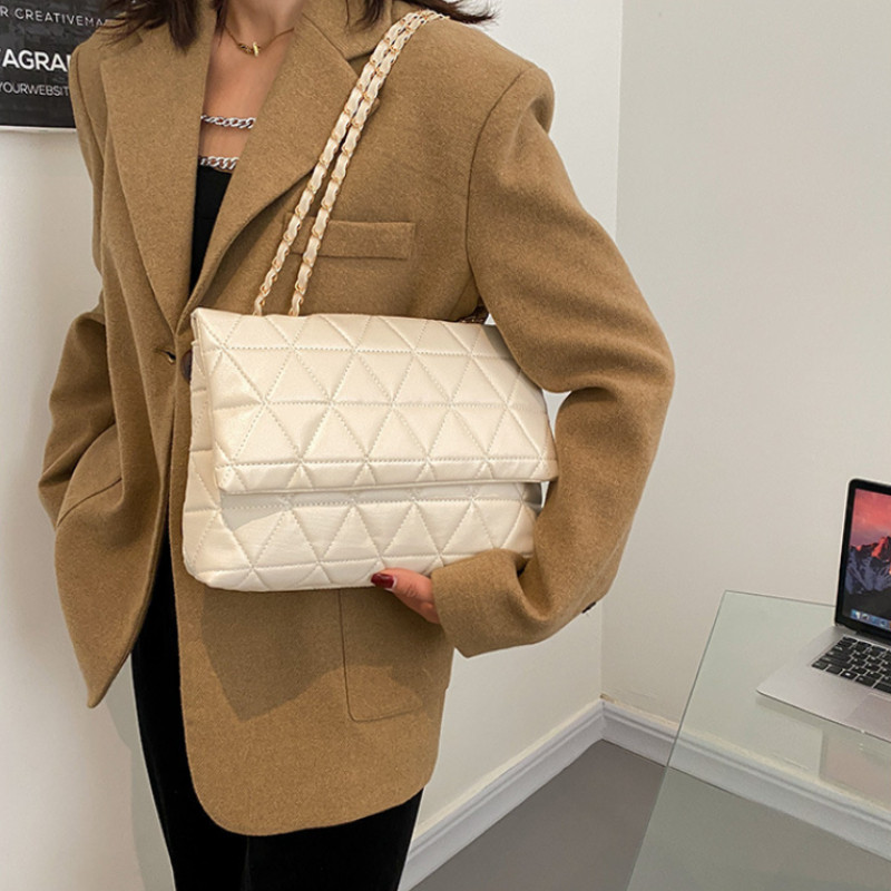 Trendikas ruuduline naiste õlakott Moekett Crossbody kotid Brand Designer käekotid ja rahakotid Väikesed klapiga käepidemega kotid