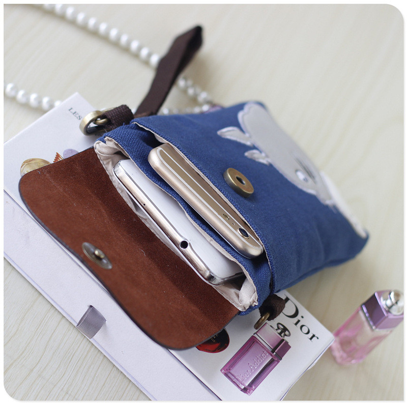 2022 Cartoon Neighbor Totoro naiste kott Mini käekotid Naiste õlakotid Lõuend käekotid Tüdrukud Tõmblukuga mobiiltelefoni kott