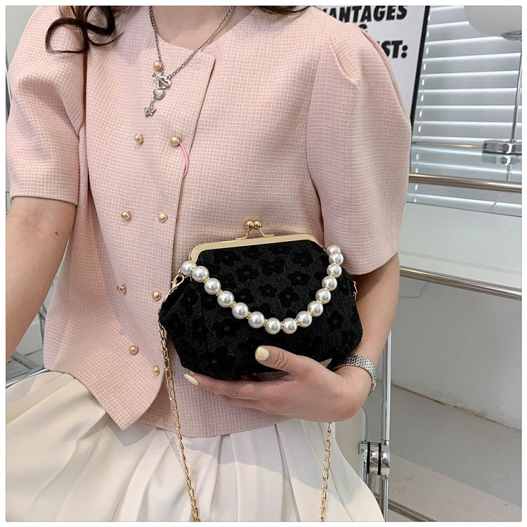 Elegantne lillekujundusega naiste õhtukott pärliga kaasaskantav ühe õlaga messenger-kott metallist klambriga ketiga naiste kott