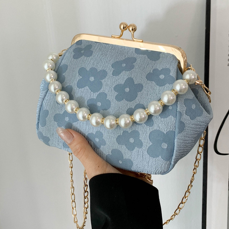 Elegantne lillekujundusega naiste õhtukott pärliga kaasaskantav ühe õlaga messenger-kott metallist klambriga ketiga naiste kott