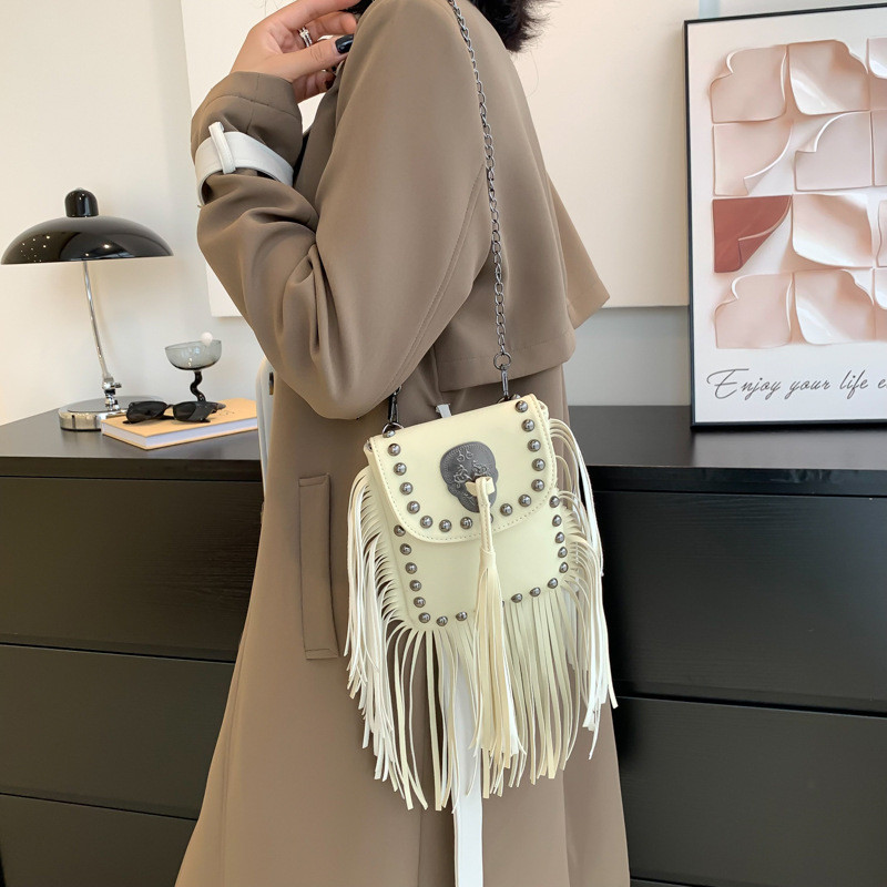 Kniedės Skull Grandinė Bohemian Mažos Moteriškos Pečių Krepšiai Kraštais Kutas PU Oda Mados Vintažiniai Moteriški Krepšiai Moteriškos Rankinės Piniginės