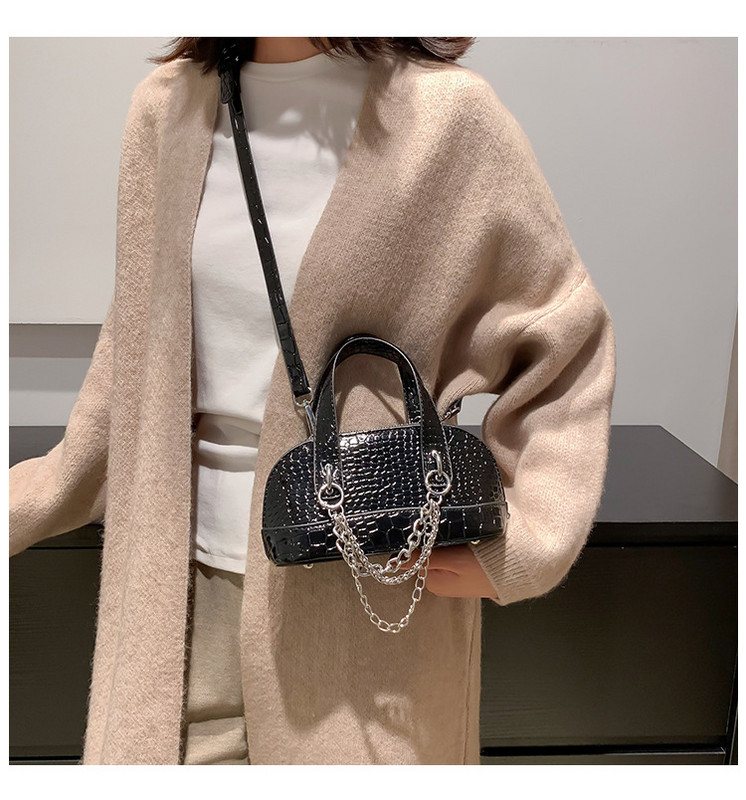 2022 Alligator Grain válltáska Női Divatos Divatos Net Red Chain Messenger Bag Kiváló minőségű cipzáras kézitáska Shell Bag