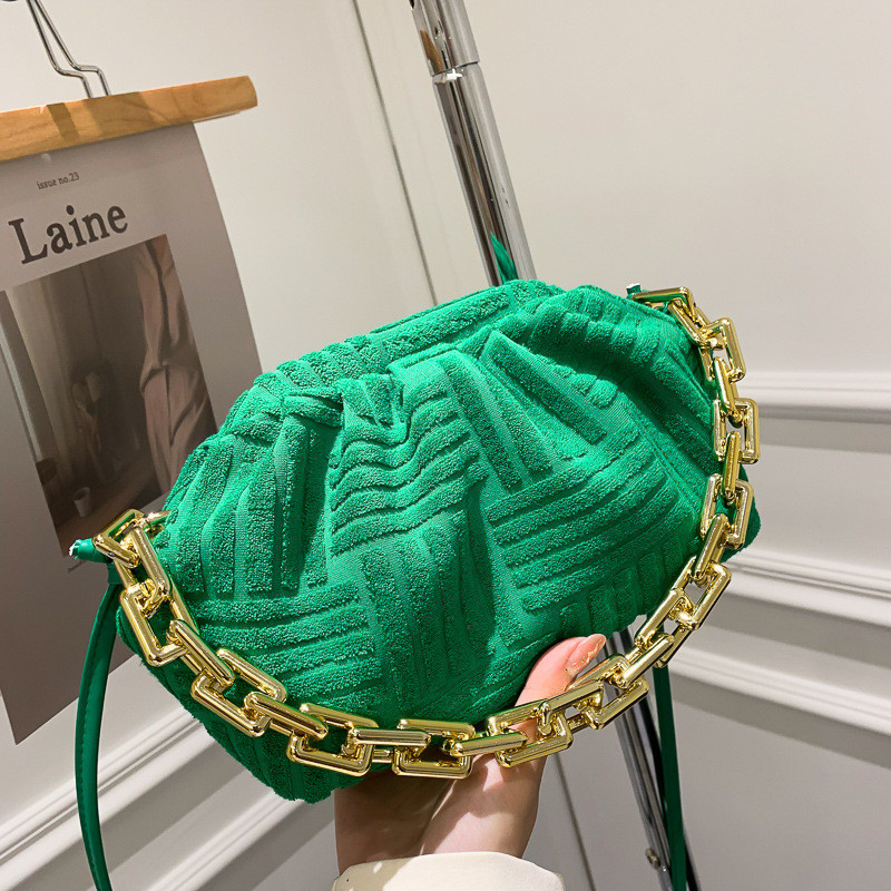 Πολυτελής υφασμάτινη πετσέτα σχεδιαστή τσάντα σύννεφο για γυναίκες 2022 Μόδα ακρυλικές αλυσίδες πουγκί Γυναικεία τσάντα μάρκες Τσάντα ώμου χιαστί