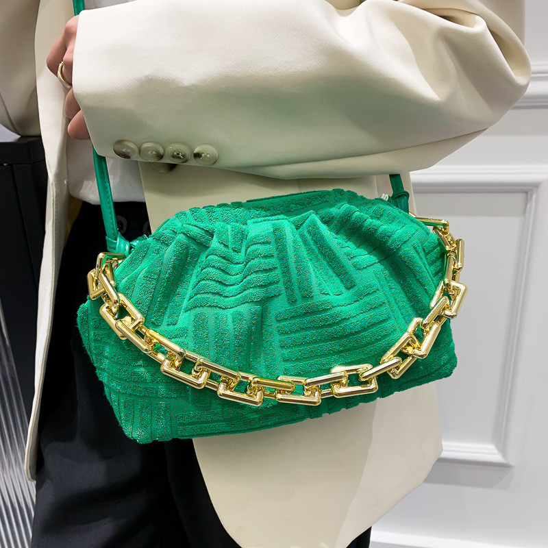 Πολυτελής υφασμάτινη πετσέτα σχεδιαστή τσάντα σύννεφο για γυναίκες 2022 Μόδα ακρυλικές αλυσίδες πουγκί Γυναικεία τσάντα μάρκες Τσάντα ώμου χιαστί