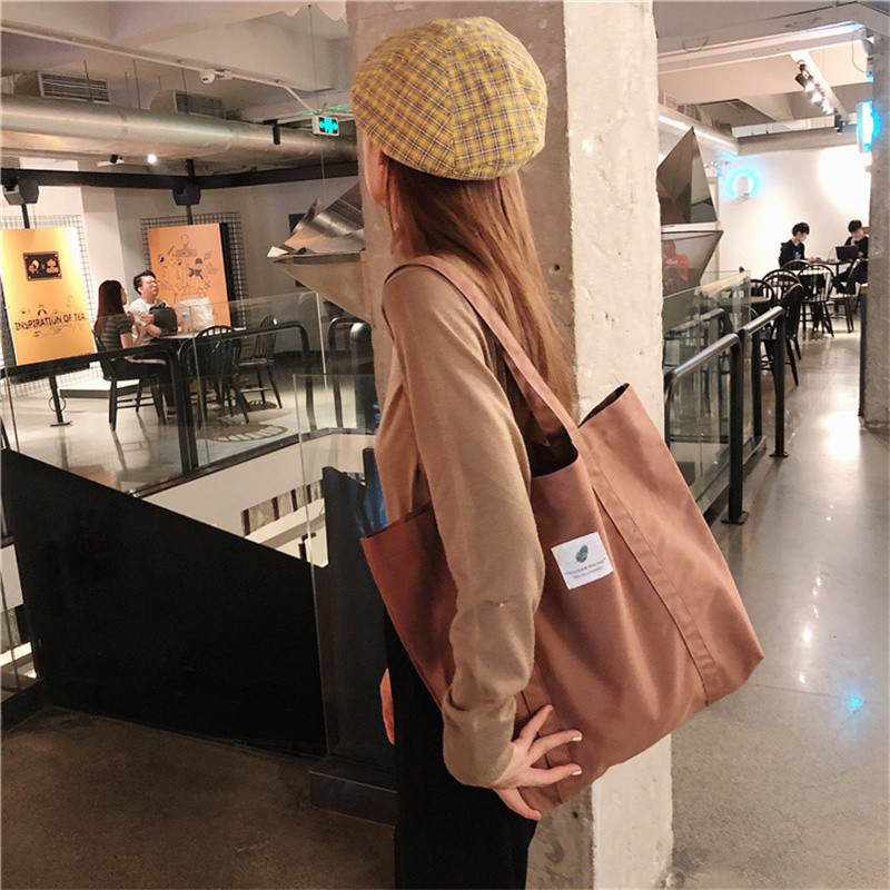 Retro naiste õlakott Lihtne ühevärviline väike värske lõuendist kott Kirjanduslik naiste pandlaga kandekott Suure mahutavusega käekott