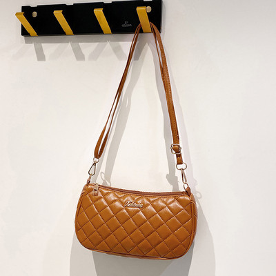 2022 ühe õlaga Messenger Bag kett Lihtne Crossbody kott Uus mood Lingge Shell kott kontrastvärviga naiste käekott