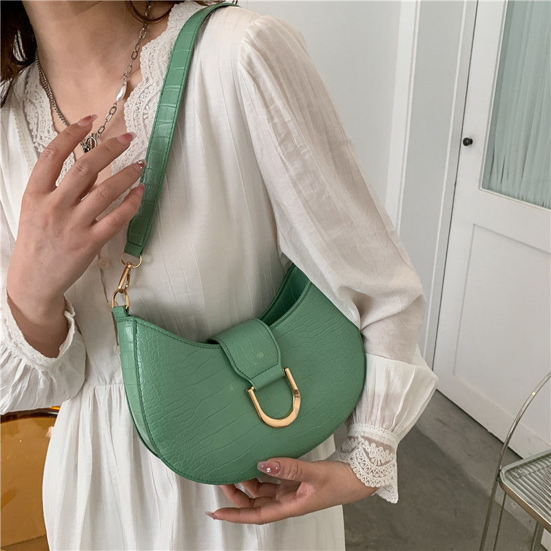 Divat krokodilmintás női válltáska gyöngy dekoráció kézitáskák tervező hónaljtáskák keresztben