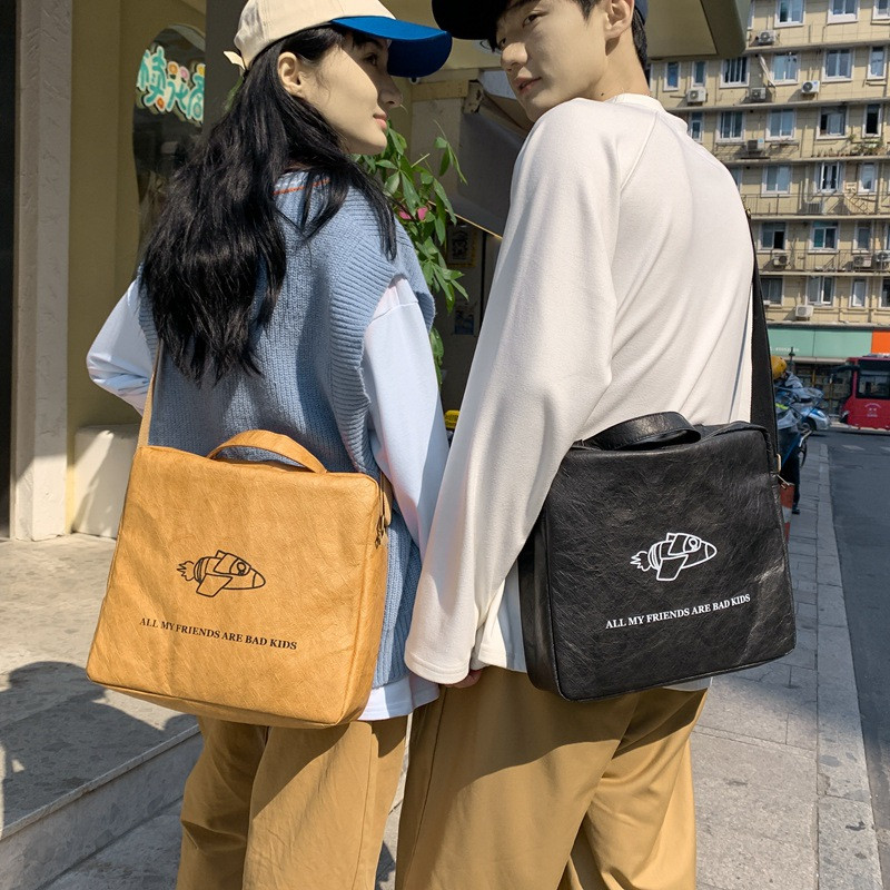 Vintage kraftpapīra plecu somas sievietēm ar atloku šķērsām soma somiņa Ikdienas vēstneša soma rokassomu soma