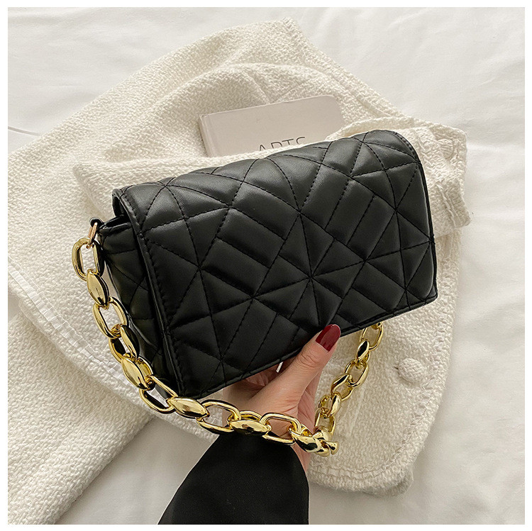 Chic Laides Πράσινη τσάντα ώμου Γυναικείες μοντέρνες τσάντες με μικρό πτερύγιο 2022 χρυσή μεταλλική αλυσίδα Μαλακές τσάντες PU για γυναίκες Πολυτελές Bolso Mujer Sac