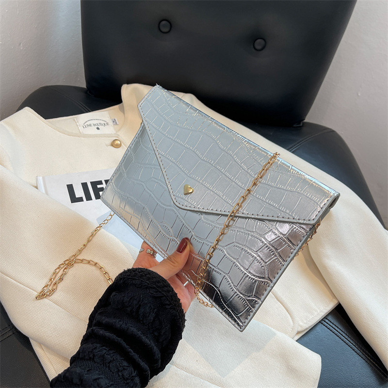 Naiste suvine õlakott New Style Korea Messenger Bag Käekott Kuldne ja hõbedane pandlaga Mitmekülgne õlakott B499