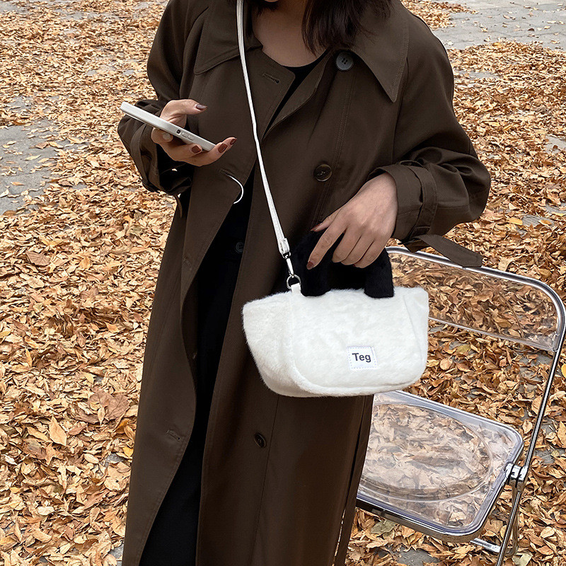 Naiste plüüsist käekotid Sügis ja Talv Uus Bucket Õlakott Kirjade kott Luksuslik brändi rahakott ja kotid Kvaliteetne kott