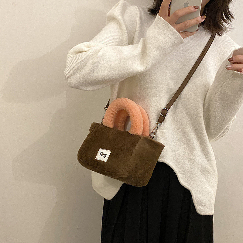 Naiste plüüsist käekotid Sügis ja Talv Uus Bucket Õlakott Kirjade kott Luksuslik brändi rahakott ja kotid Kvaliteetne kott