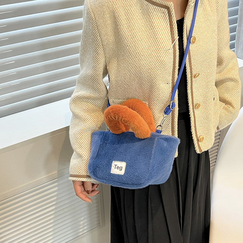 Naiste plüüsist käekotid Sügis ja Talv Uus Bucket Õlakott Kirjade kott Luksuslik brändi rahakott ja kotid Kvaliteetne kott