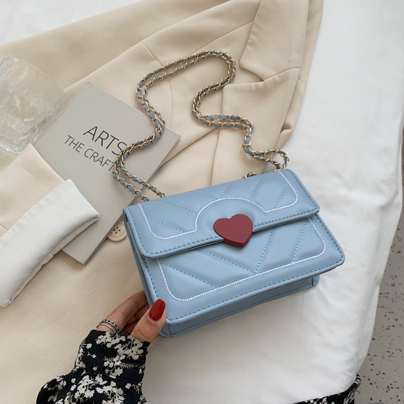 Mood Trendikas Messenger käekotid Südame muster Uus moodne kett kandiline rahakotid Nahast sling kott Naiste messenger kotid