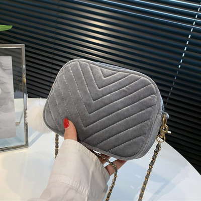 Genți de mână cu lanț pentru femei Geantă de pluș pentru femei Tendință 2022 Poșetă mică drăguță de designer de lux Genți de mână pentru femei umăr