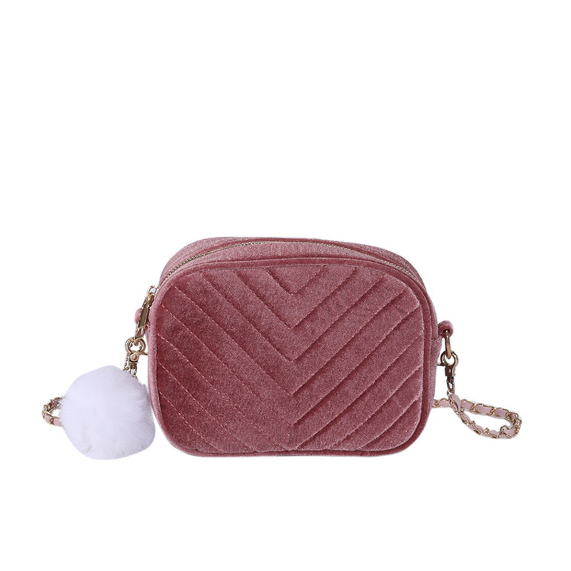 Genți de mână cu lanț pentru femei Geantă de pluș pentru femei Tendință 2022 Poșetă mică drăguță de designer de lux Genți de mână pentru femei umăr