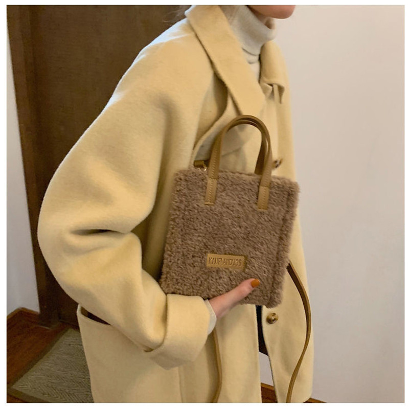 2022. aasta naiste talvine õlakott Lambavillane soe pehme sügisene ruudukujuline Risti kehaga kaasaskantav vabaaja beež khaki värvi tüdrukute preppy stiil