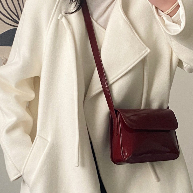 [BXX] PU-nahast käekotid naistele 2023. aasta uus moodne retro-rahakott vabaaja ühevärvilised õlakotid 8P0274