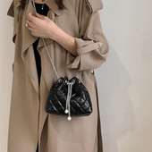 Γυναικεία τσάντα ώμου με κλωστή κέντημα μόδας Γυναικεία τσάντα μάρκας δερμάτινης μάρκας σχεδιαστής τσάντες γυναικείας υφής με κουβάς τσάντα τσάντα συμπλέκτη