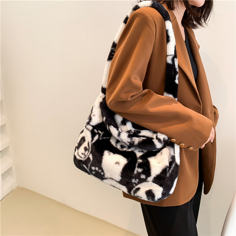 Cartoon Panda Print õlakott Naiste pehme plüüsist käekott Pehme kunstkarusnahast Clutch Designer kotid Luksuslik suure mahutavusega rahakott