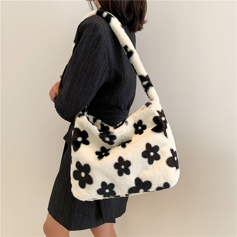 Cartoon Panda Print õlakott Naiste pehme plüüsist käekott Pehme kunstkarusnahast Clutch Designer kotid Luksuslik suure mahutavusega rahakott