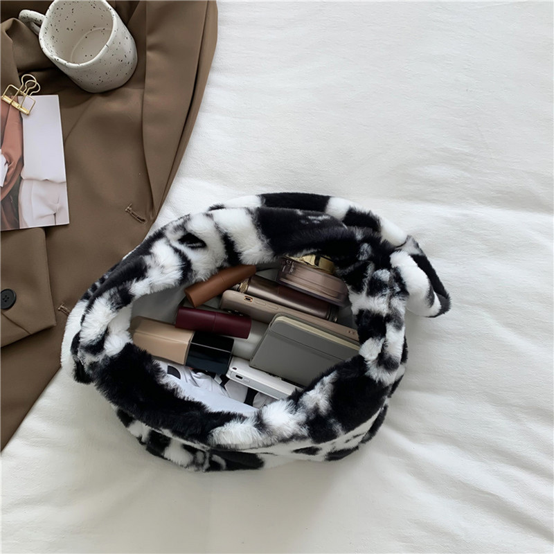 Cartoon Panda Print õlakott Naiste pehme plüüsist käekott Pehme kunstkarusnahast Clutch Designer kotid Luksuslik suure mahutavusega rahakott