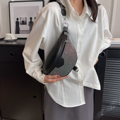 Márka Fanny Pack gyémánt szegecses női övtáska Sokoldalú melltáska Luxus deréktáska Designer Crossbody táskák divatos pénztárca