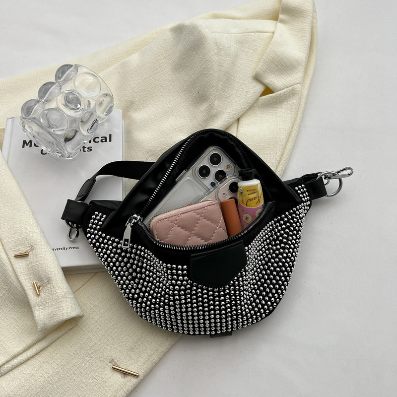 Márka Fanny Pack gyémánt szegecses női övtáska Sokoldalú melltáska Luxus deréktáska Designer Crossbody táskák divatos pénztárca