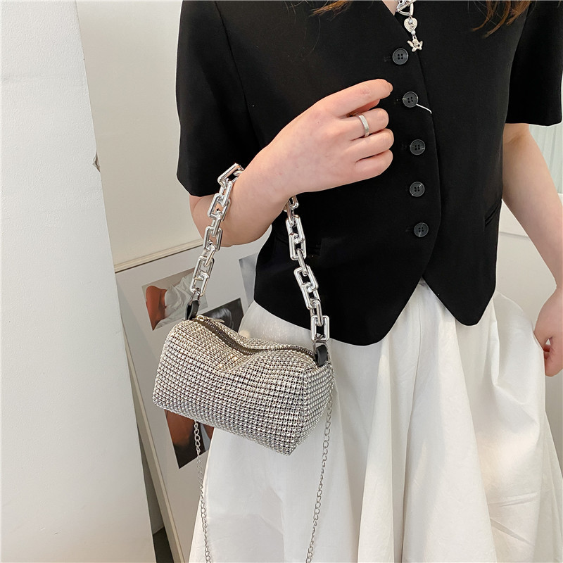 Női Luxus Gyémánt Hobo-táska 2023 Női Trend Design Márka Fényes Strasszkő válltáskák Kézitáska Esti parti pénztárca