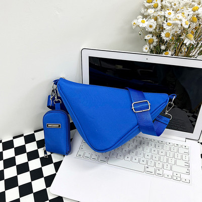 2023. aasta moe kevadmood naiste kolmnurkne nailonist õlakott Lihtsa disainiga naiste rist kehaga kott, reguleeritavad õlarihmad