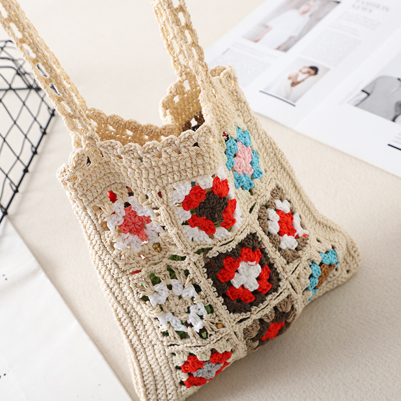 Kontrastvärvi disain heegeldatud käsitsi kootud kott Suure mahutavusega õlakott kootud kott Totes kudumine ruuduline kott Mitmevärviline naiste kott