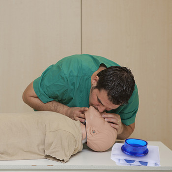Еднократна първа помощ Дихателен респиратор CPR Щит за лице Маска за изкуствено дишане Аварийно обучение Спасителен инструмент за оцеляване