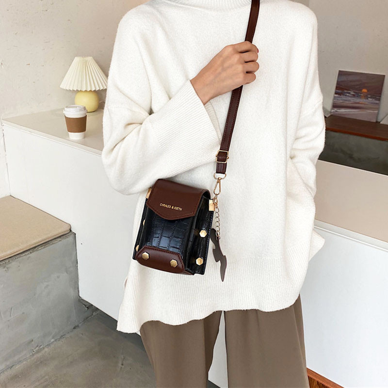 Mini naiste rahakott käekott Vintage õlakott PU nahast reisitelefoni kott Kivist mustriga naiste ristkere kotid