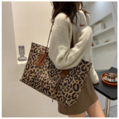2023. aasta uus Leopard Print suures suuruses naiste käekott Retro suure mahutavusega õlakott Trend Texture Commuter käeshoitav kandekott