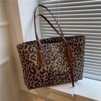 2023 Нова ръчна чанта с леопардов принт с голям размер Дамска ретро чанта за през рамо с голям капацитет Тенденционна текстура Ръчна чанта за работа и работа