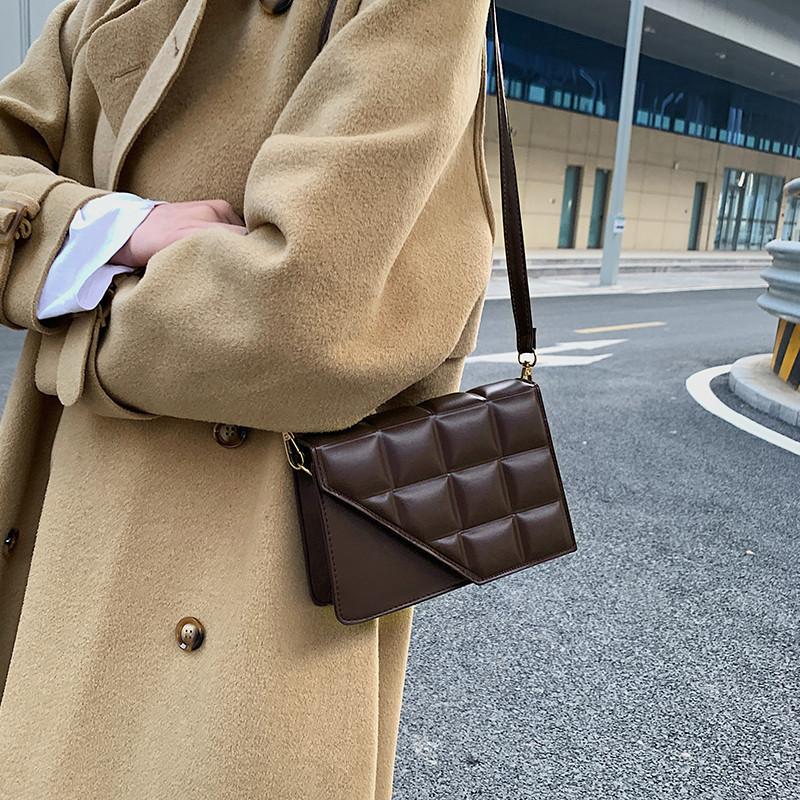 Δημοφιλείς γυναικείες τσάντες Rhombus 2022 Νέα μόδα τσάντα ώμου με απλή υφή Trend All-match τσάντα Messenger Γυναικείες τσάντες πολυτελείας