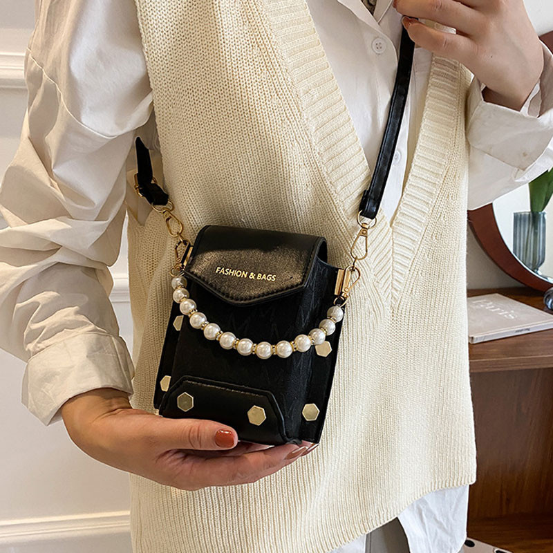 2021. aasta uus mood väikesed käekotid naistele Kvaliteetne pehmest nahast õlakott Disainerkett Mini Trend Crossbody rahakott