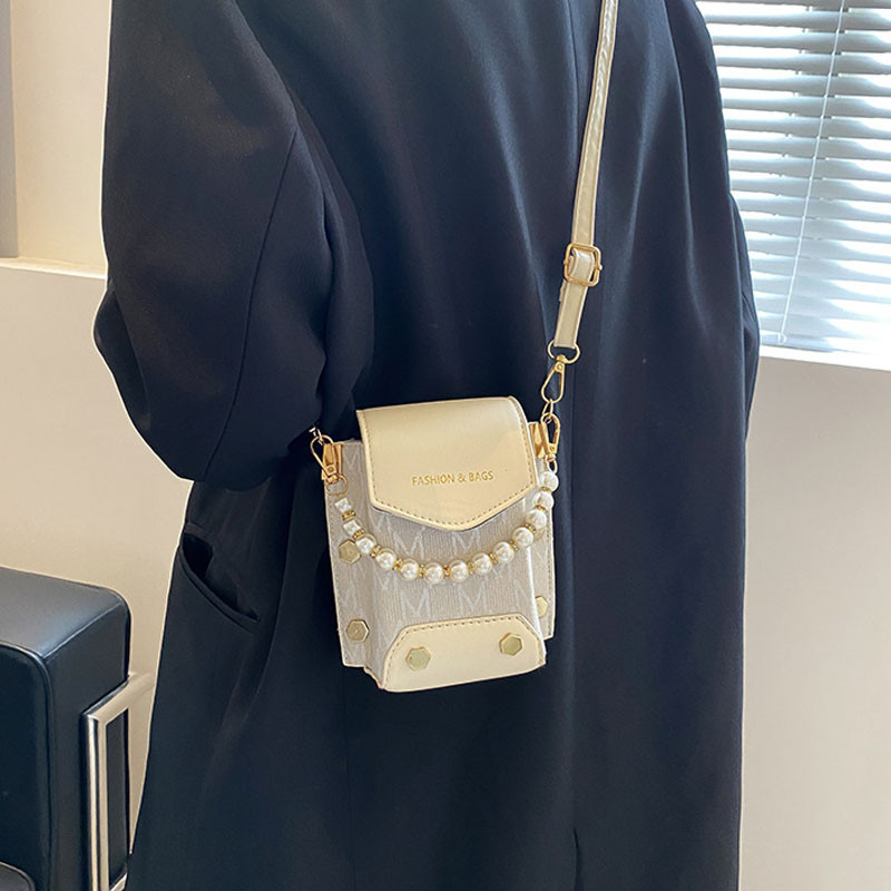 2021. aasta uus mood väikesed käekotid naistele Kvaliteetne pehmest nahast õlakott Disainerkett Mini Trend Crossbody rahakott