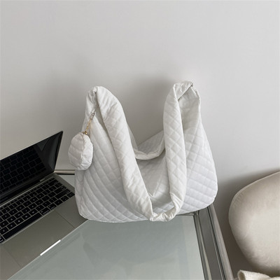 Проста ръчна чанта Найлонова ватирана дамска чанта Ромбична чанта Голяма вместимост Чанта през рамо Дамски момичета Ежедневна училищна офис чанта