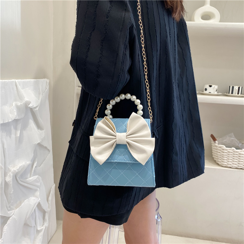 Sügisene siidist sallikott naistele Uus trendikas mood suur liblikakujuline pärlikott Tekstuur Ühe õla kaenlaaukott Sõnumikott B381