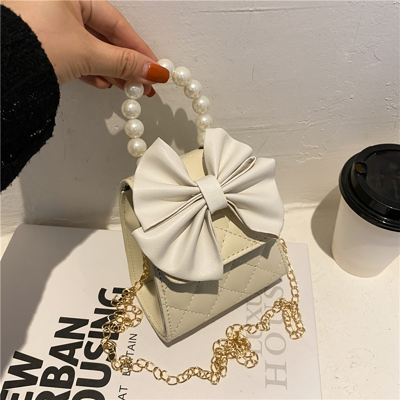 Sügisene siidist sallikott naistele Uus trendikas mood suur liblikakujuline pärlikott Tekstuur Ühe õla kaenlaaukott Sõnumikott B381