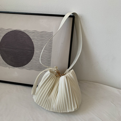 Moodsad plisseeritud Crossbody käekotid PU-nahast naiste ühevärvilised ämbriga rahakott, naiste massiivsed ämbriga õlakotid, naiste rahakott