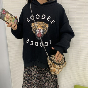 Retro plüüsist naiste õlakotid Leopardimustriga disainiga naistele kunstkarusnahast kaenlaaluste kott ketirihm naistele väikesed ruudukujulised käekotid