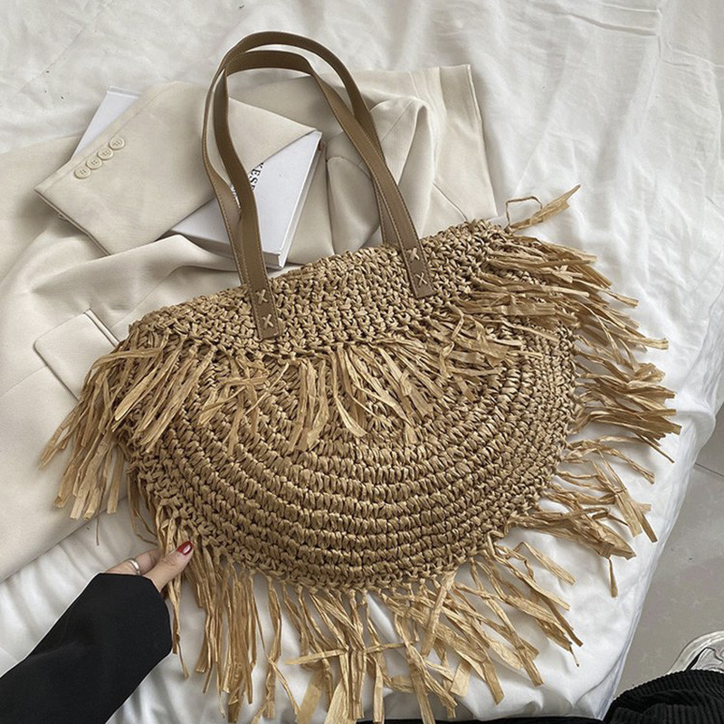 Boheemlaste naiste ümmarguse tutiga õlgedest külgmised õlakotid Trend 2022 Summer Lady vitstest rotangist kootud korv Ranna ostukäekott